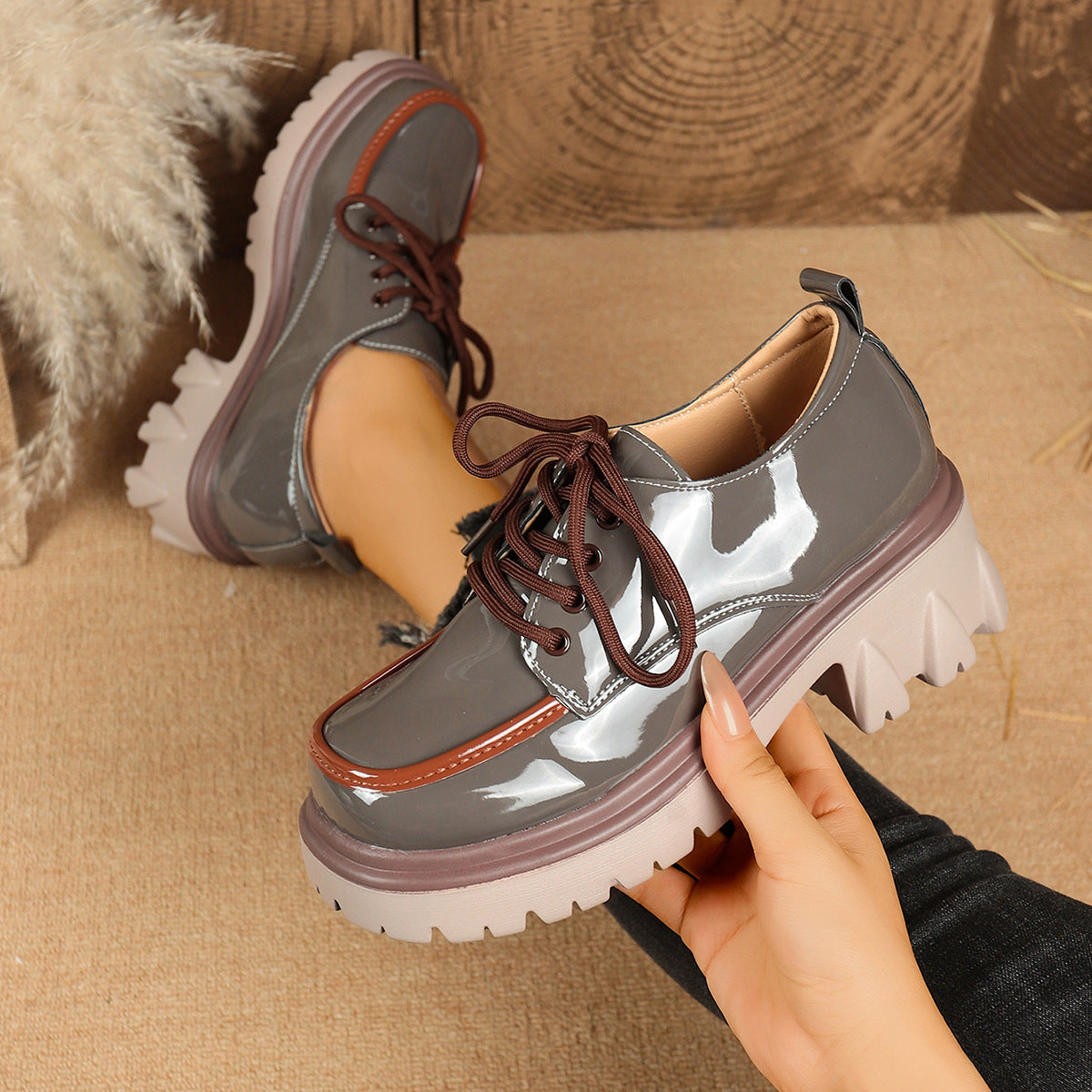 Women's Lace-Up Chunky Heel Shoes – Height-Increasing Vintage Round Toe