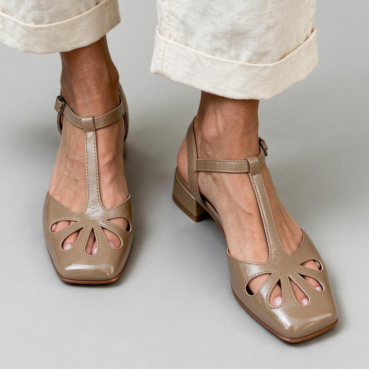 Women's Retro T-Strap Block Heel Sandals – Floral Cut-Out Square Toe