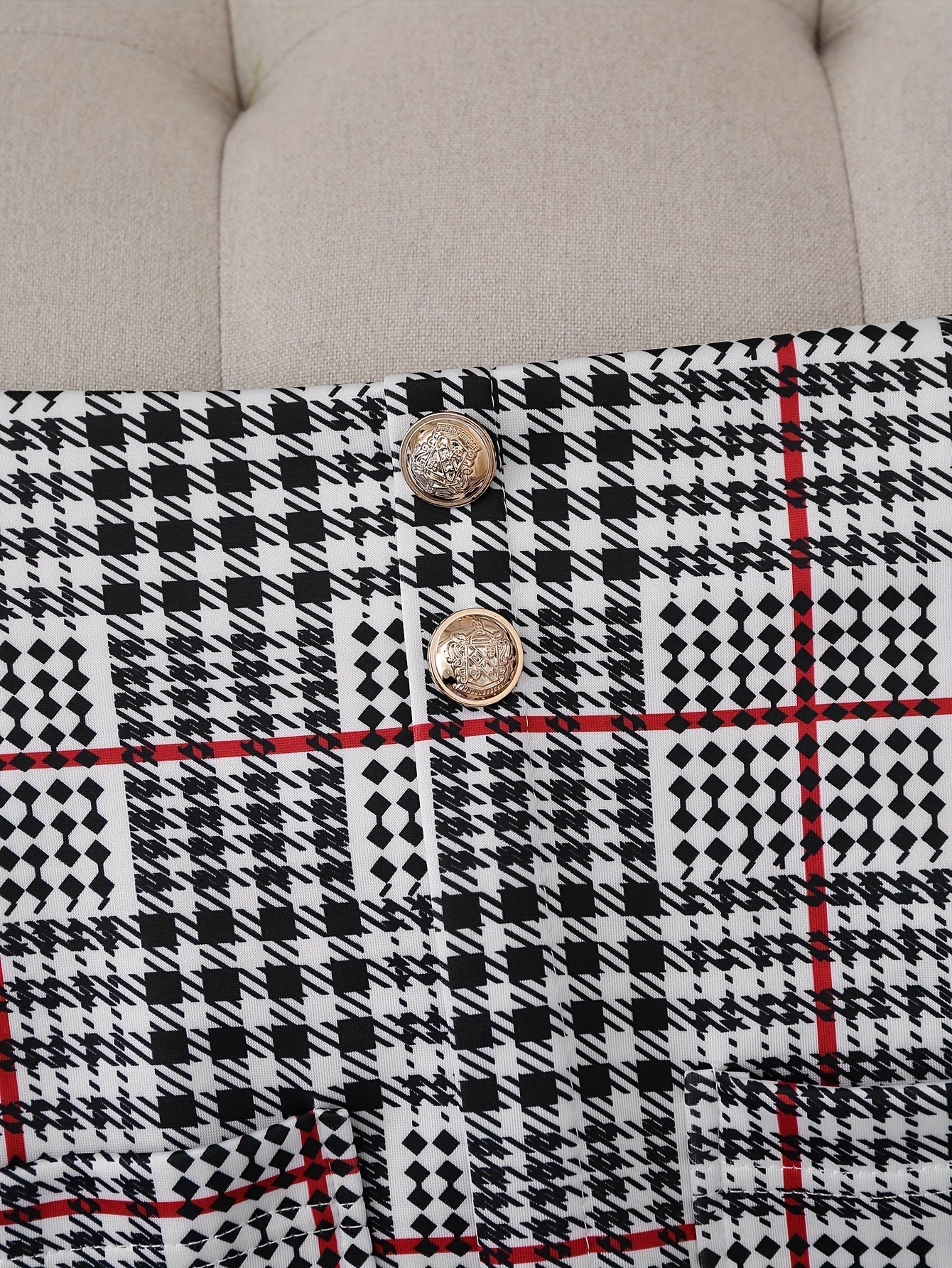 Plus Size Plaid Skirt Suit for Women – Two-Piece Blazer and High Waist Skirt Set