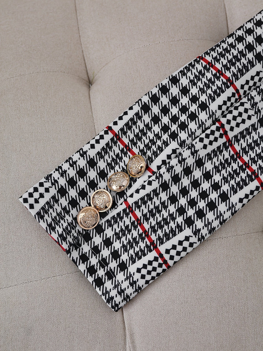 Plus Size Plaid Skirt Suit for Women – Two-Piece Blazer and High Waist Skirt Set