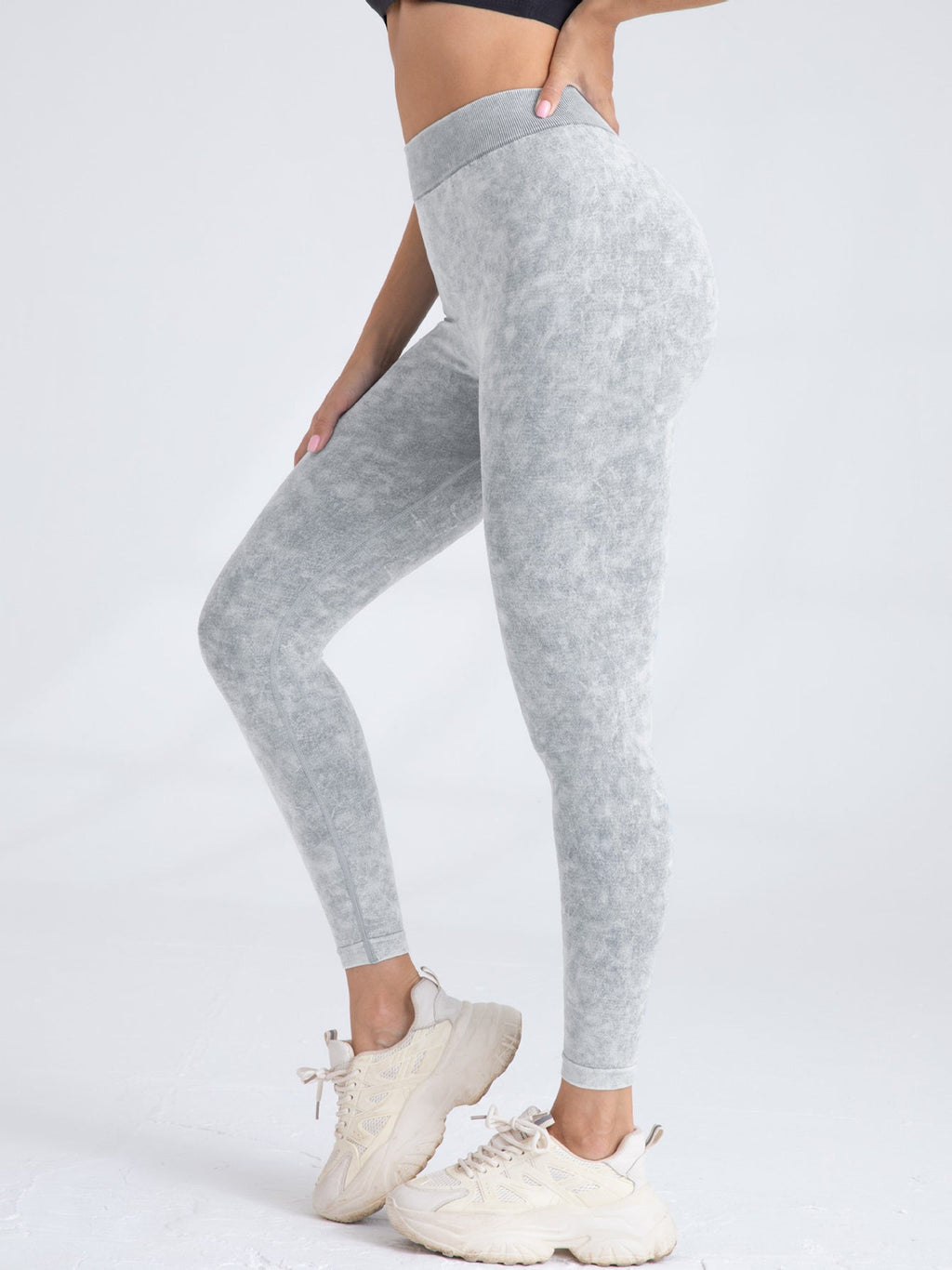 V-Back Scrunch Butt Seamless Yoga Licious Leggings