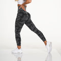 Snowflake Camouflage Seamless Yoga Pants – High Waisted Leggings