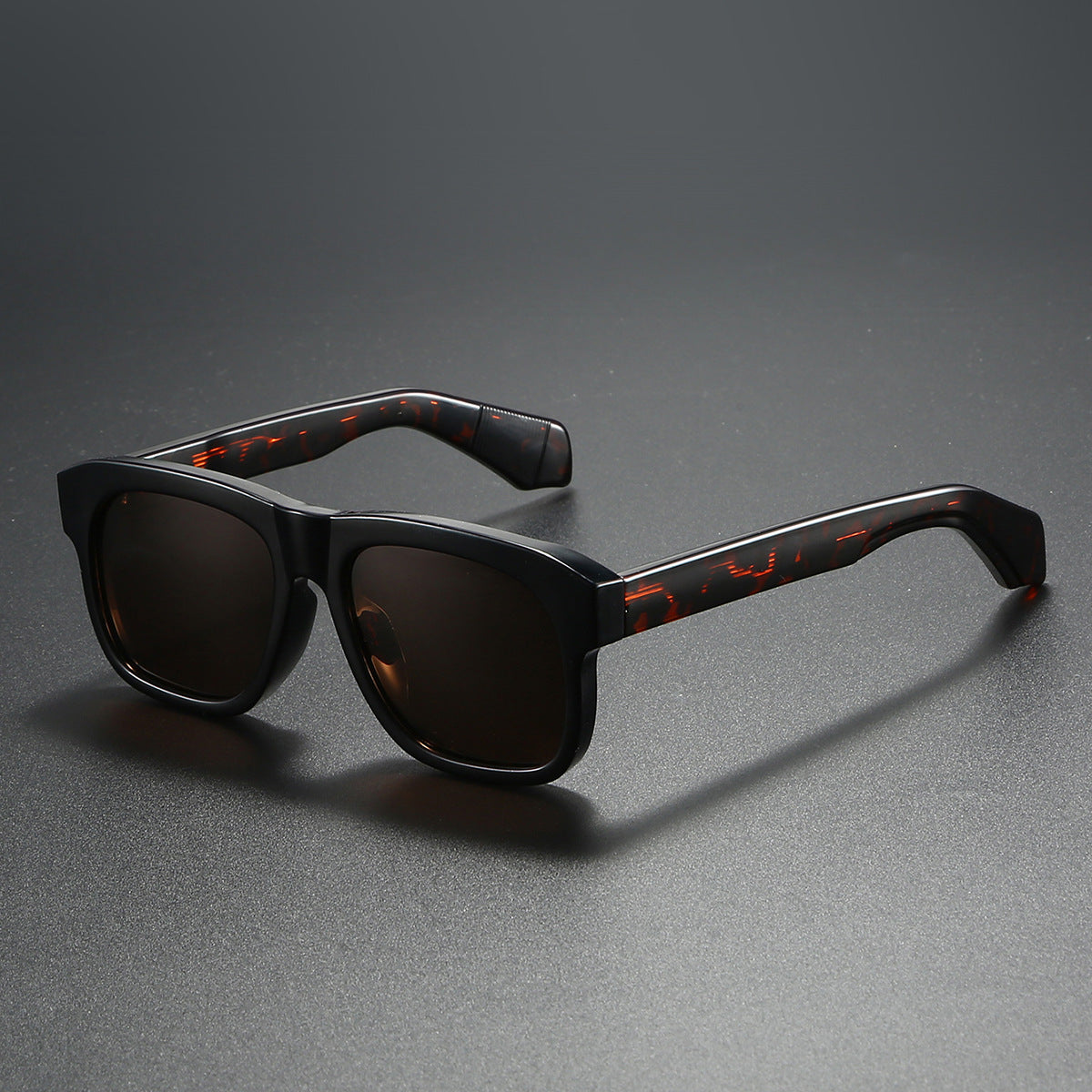 Acetate-Style Polarized Fashion Sunglasses – Unisex Luxury Look