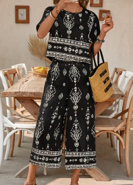 Women's Ethnic Print Contrast Two-Piece Set – Top & Straight-Leg Pants