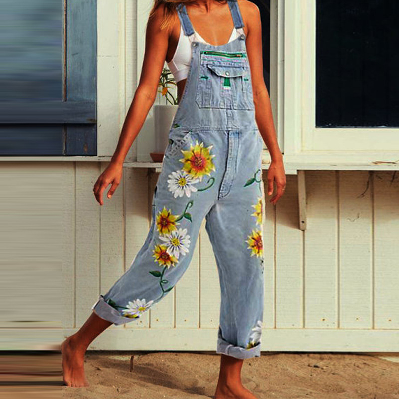 Women's Classic Fit Straight-Leg Washed Denim Strap Overalls