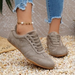 Women's Retro Runner Suede Flat Sneakers