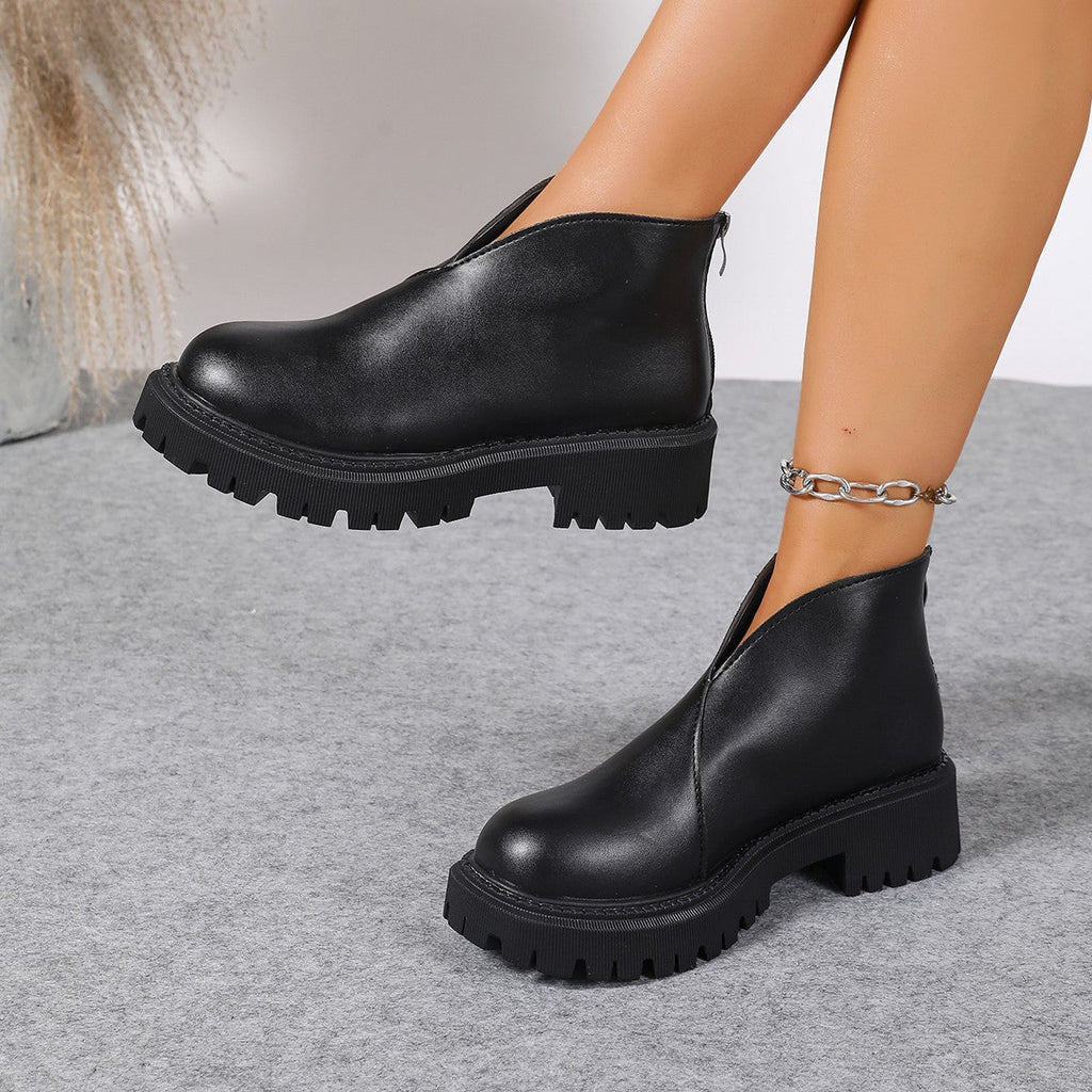 Women’s Plus-Size Chunky-Heeled Ankle Boots