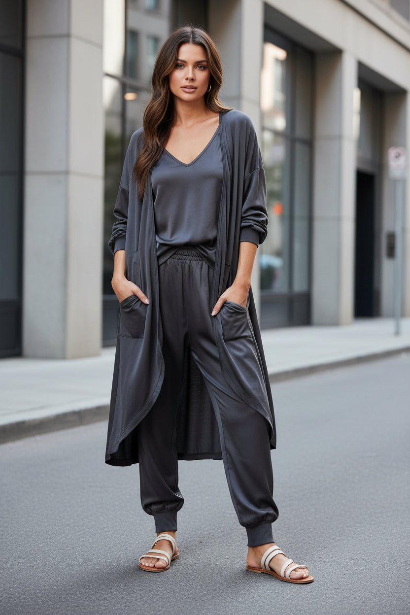 Women’s V-Neck Long Sleeve Solid Color Loose Jumpsuit With Two Side Pockets