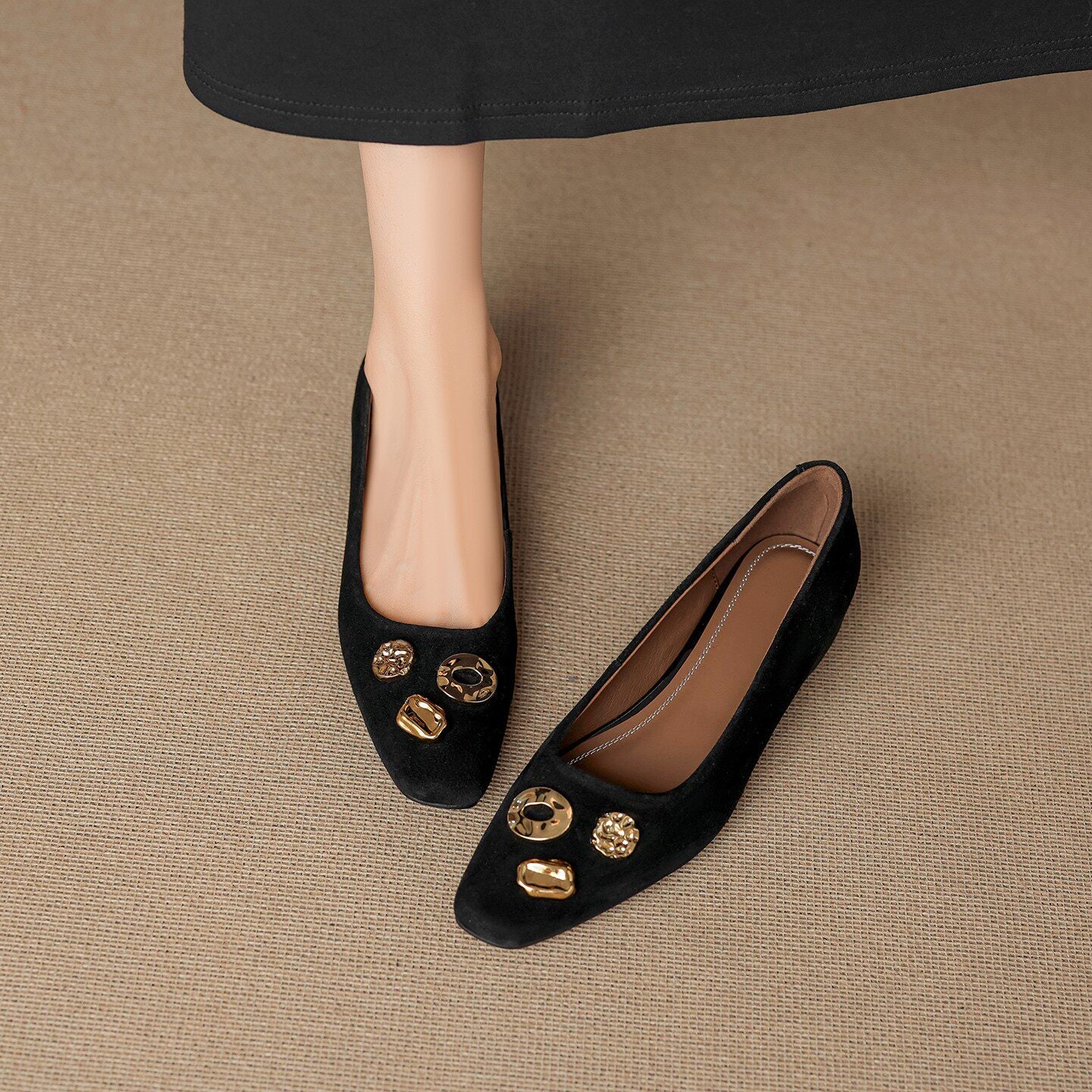 Women's French Retro Suede Pumps | Studded Slip-On Low-Cut Work Shoes with Hidden Lift | EU 36–40