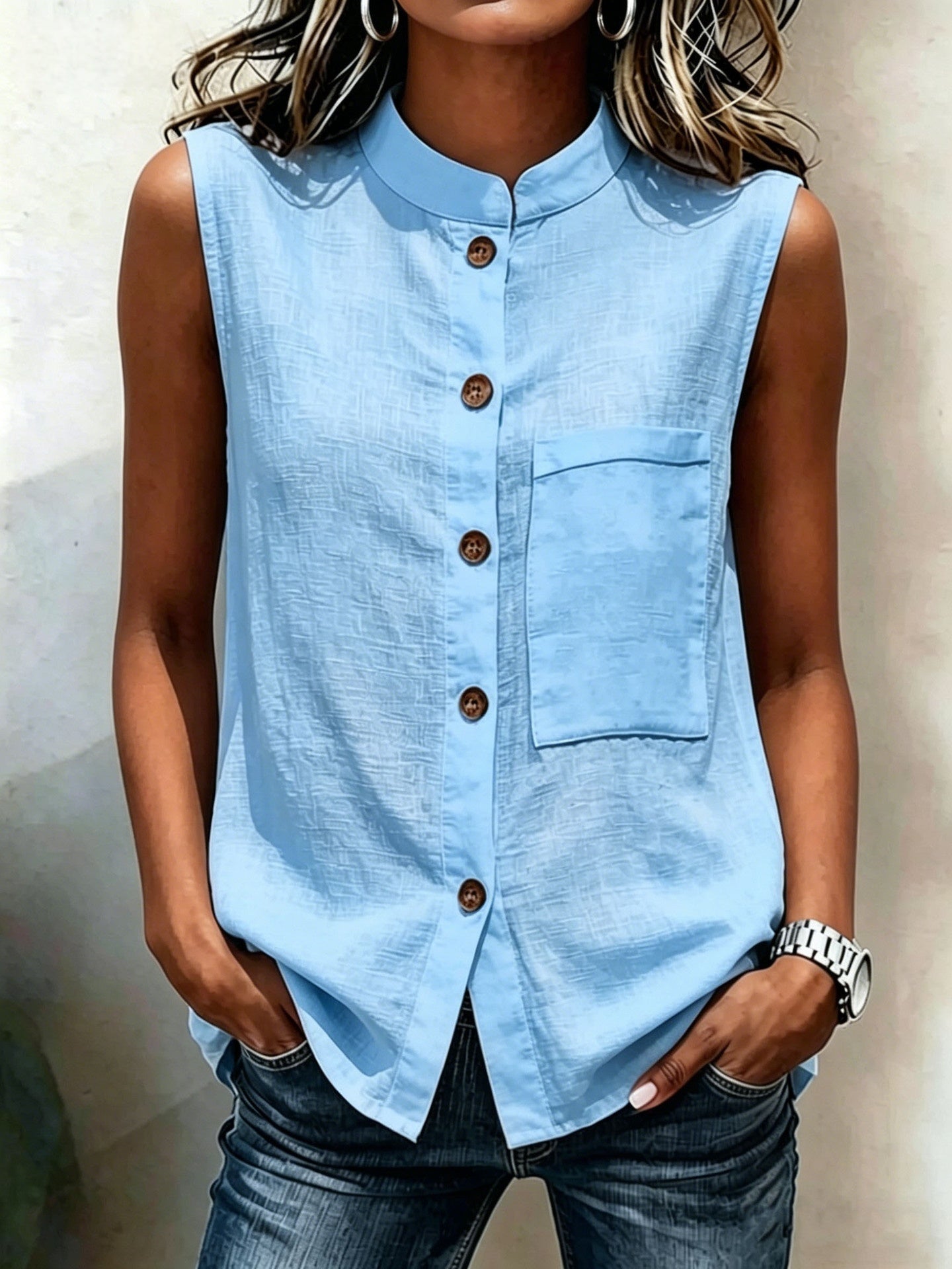 Women's Sleeveless Crop Top with Buttoned Pockets – Solid Color