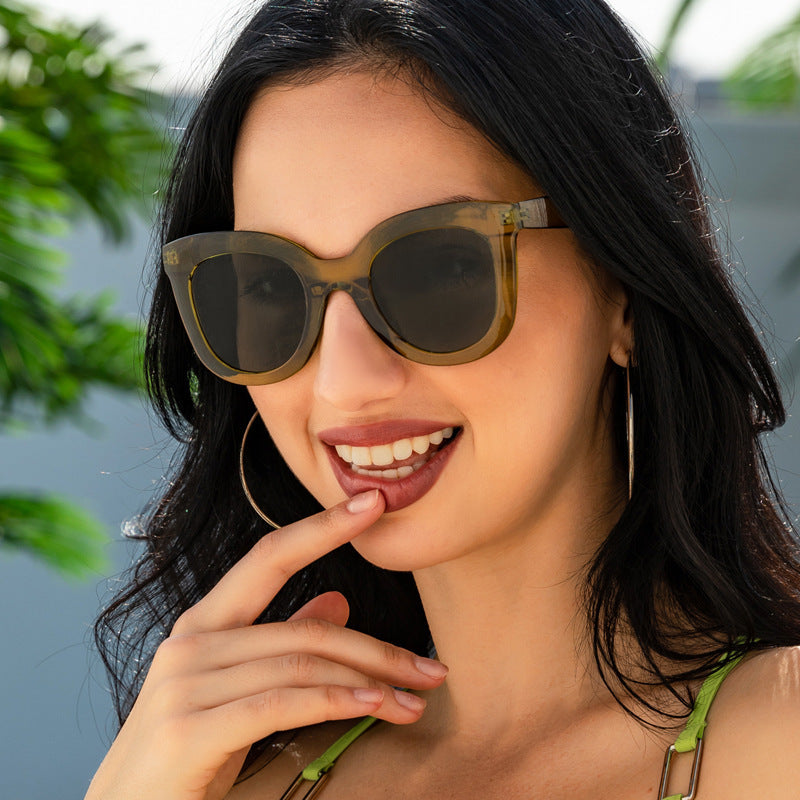 Large Rim Sunglasses – Oversized Women’s Fashion Shades