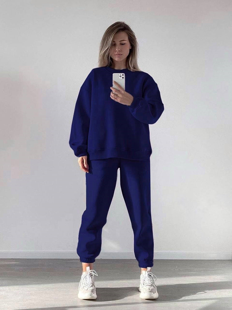 Women's Crewneck Sweatshirt & Jogger Pants Two-Piece Set – Loose Fit