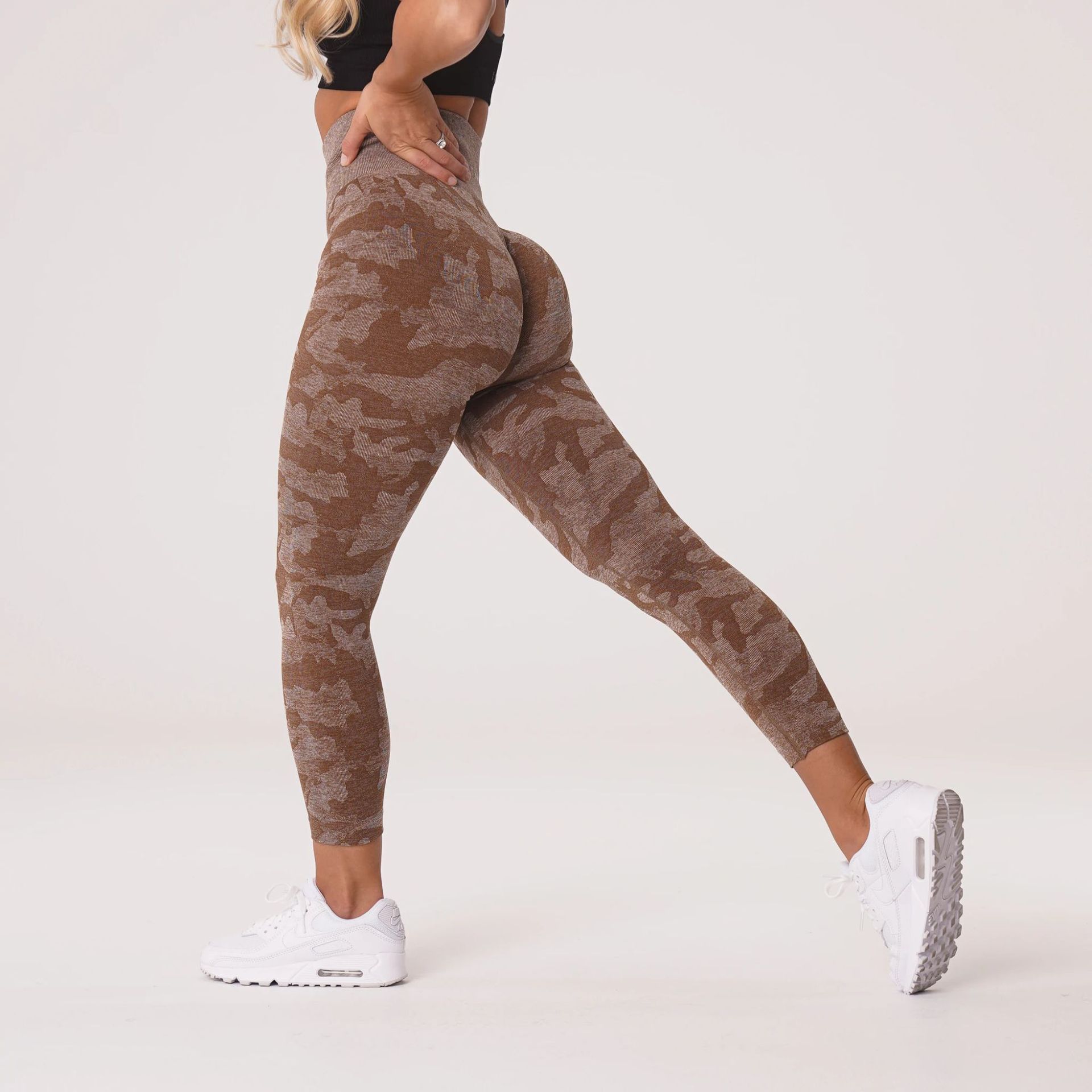 Snowflake Camouflage Seamless Yoga Pants – High Waisted Leggings