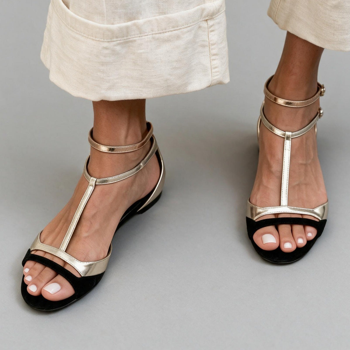 Women's Colour-Block T-Strap Flat Sandals – Double Ankle Strap & Open Toe