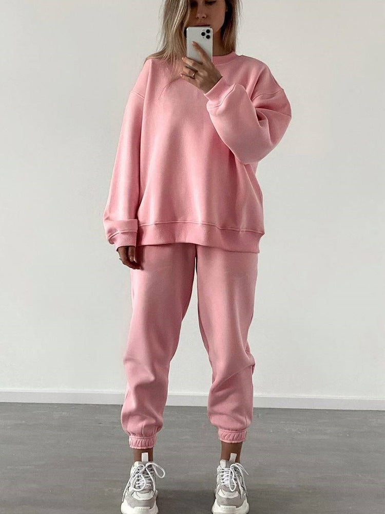Women's Crewneck Sweatshirt & Jogger Pants Two-Piece Set – Loose Fit