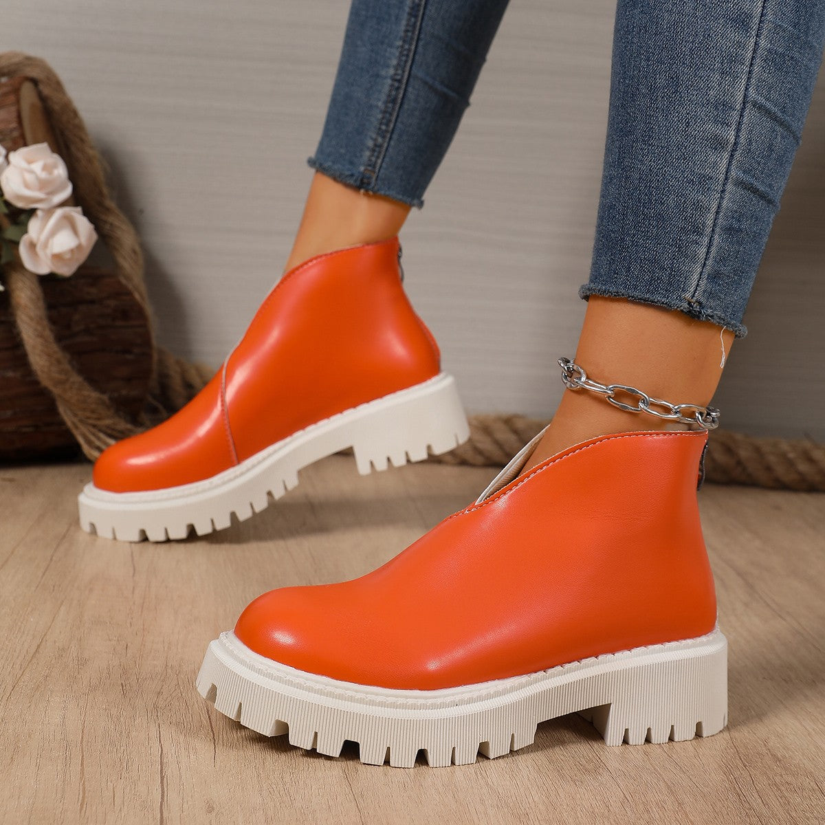 Women’s Plus-Size Chunky-Heeled Ankle Boots