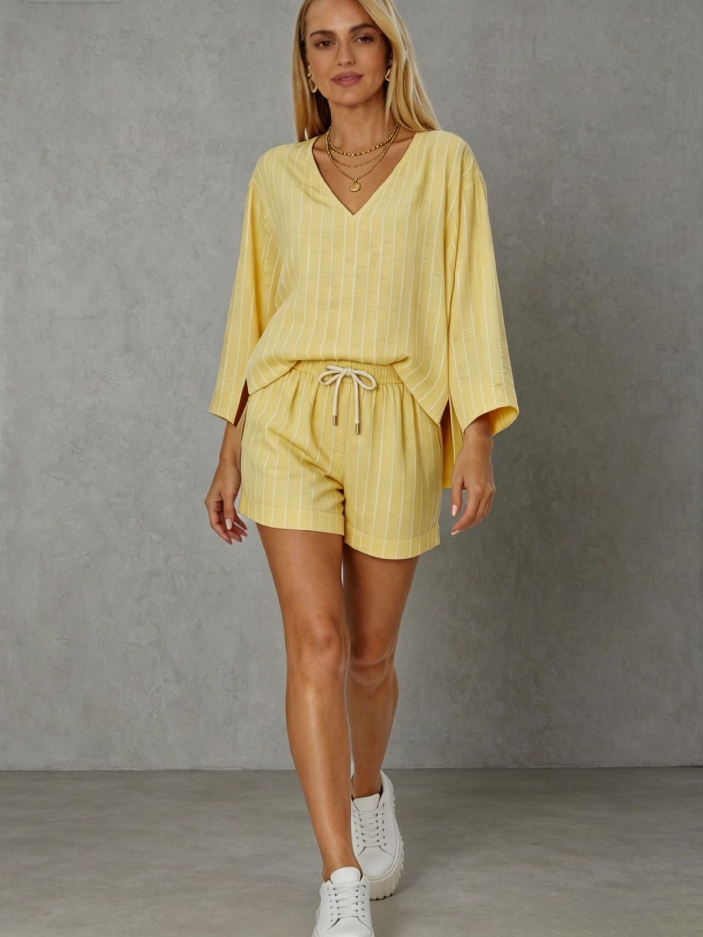 Women's Loose V-Neck Long Sleeve Striped Shorts Set – Casual Leisure