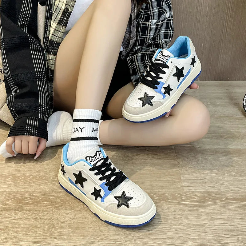Contrast Star Round Toe Athletic Sneakers – Pastel Flat Shoes