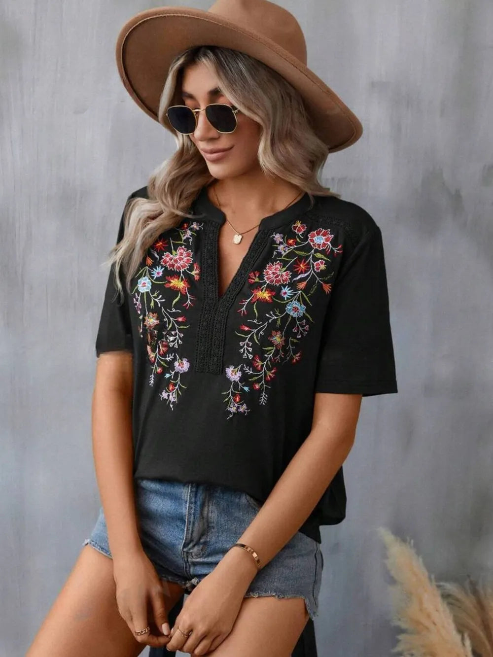 Women's Floral Embroidered Notched V-Neck T-Shirt – Short Sleeve Boho Lace Trim Top
