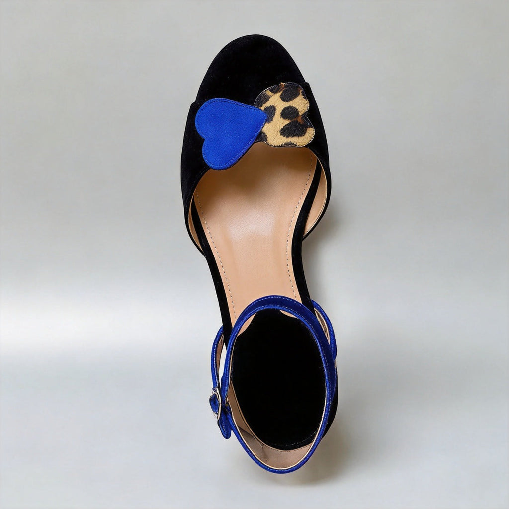 Women's French Retro Heart Appliqué Flat Sandals – Ankle Strap
