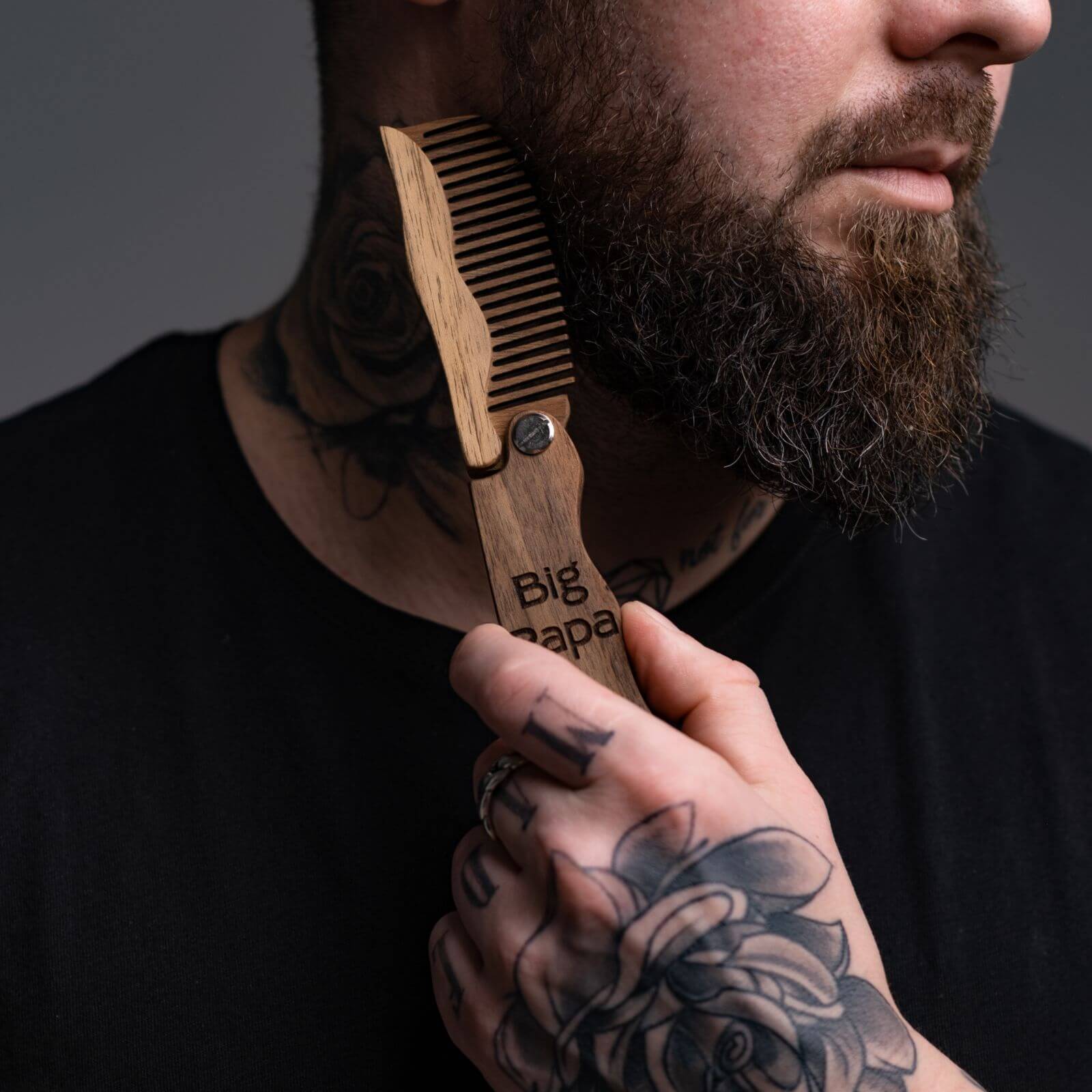 Wooden Beard Comb - Man in Hat 🔥