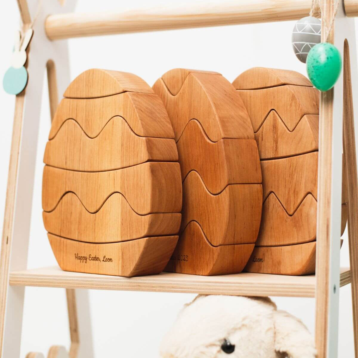 Easter egg stacker