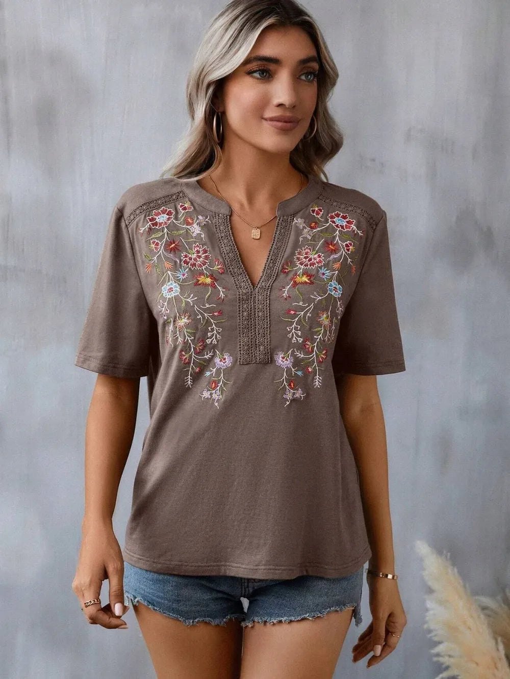 Women's Floral Embroidered Notched V-Neck T-Shirt – Short Sleeve Boho Lace Trim Top