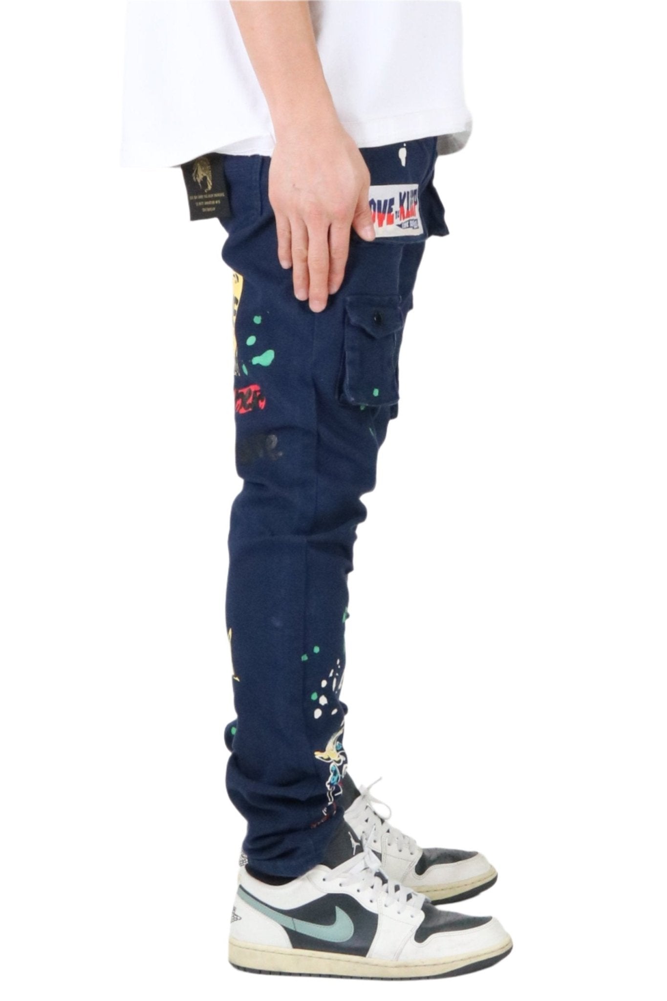 Rey Men's premium skinny twill cargo pants.