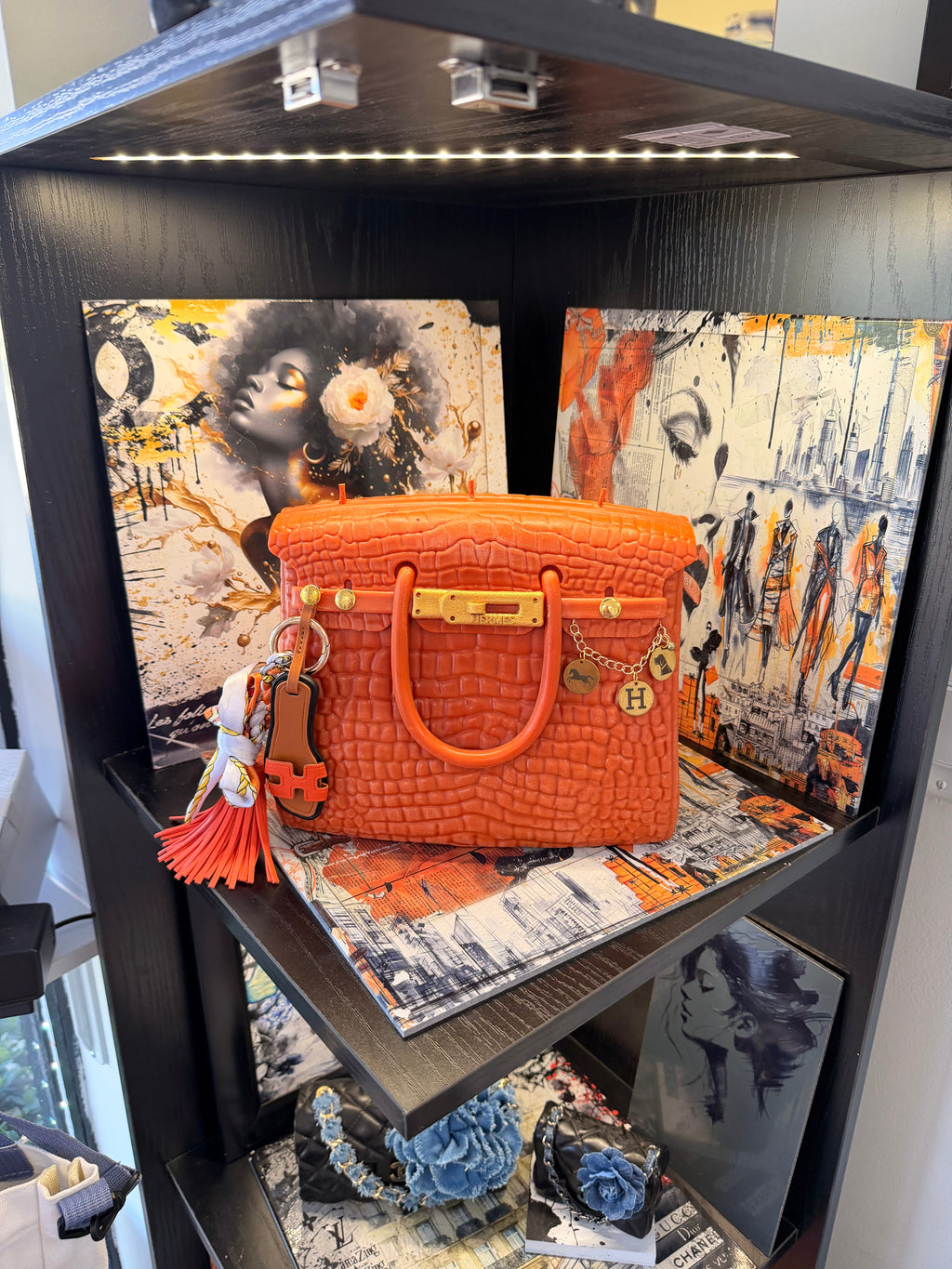 The Large Iconic - Orange