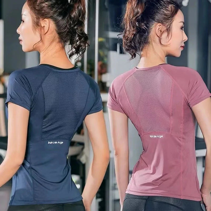🖤 Plus Size Women's Sports T-Shirt – Breathable Yoga & Running Top