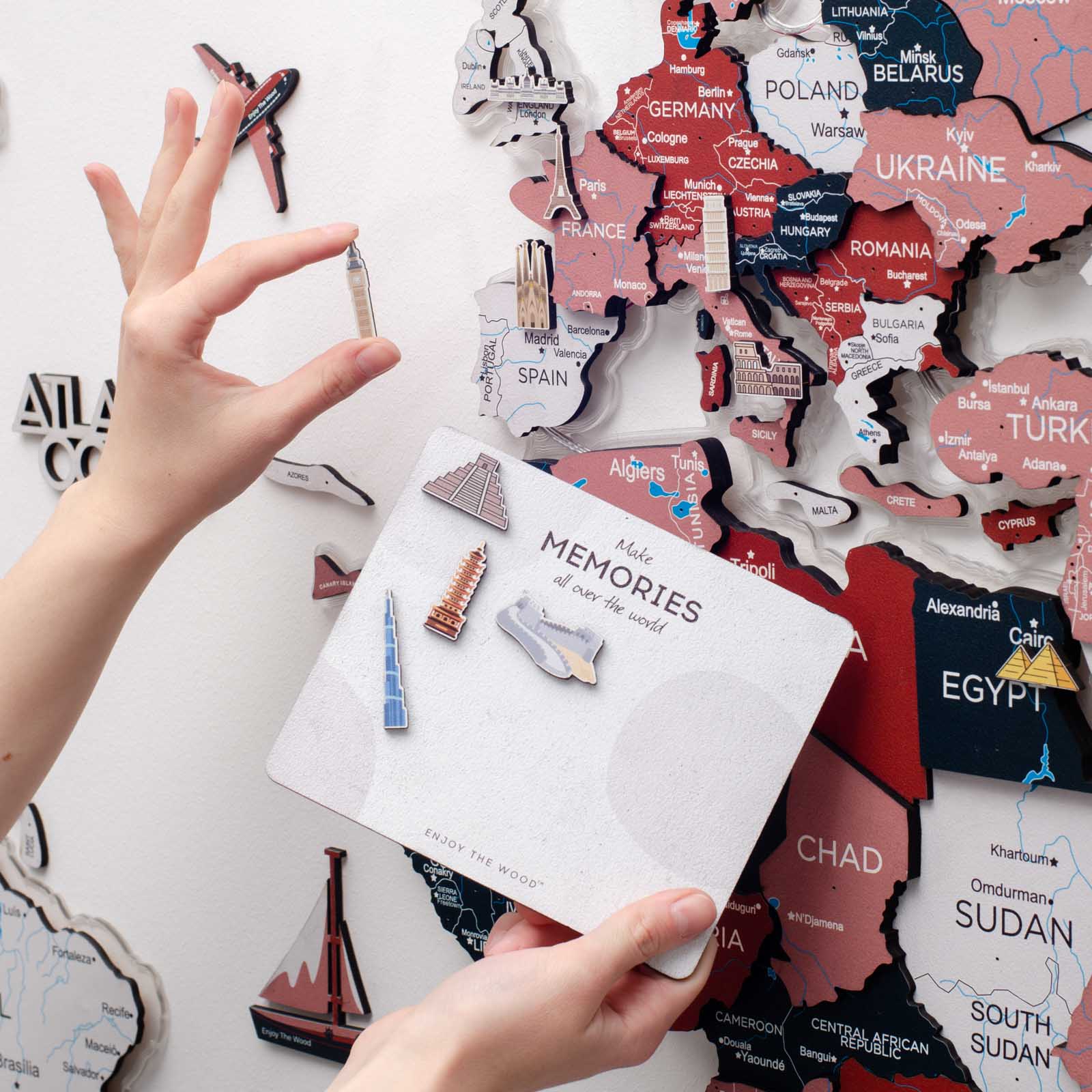 Bundle: 9 Photo Frames, Flags and Sightseeings Pins
