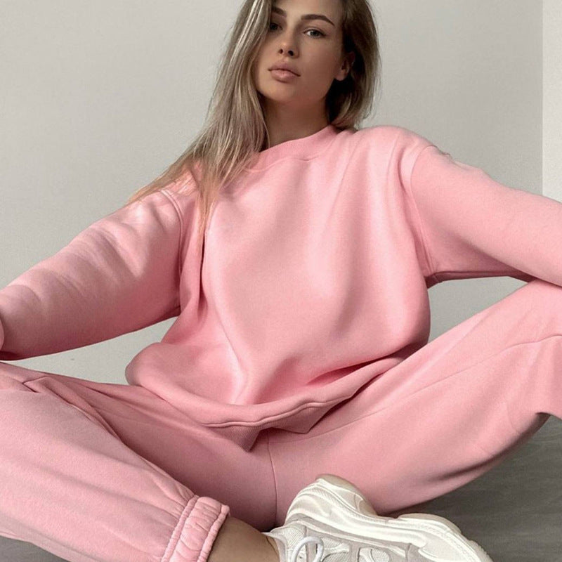 Women's Crewneck Sweatshirt & Jogger Pants Two-Piece Set – Loose Fit