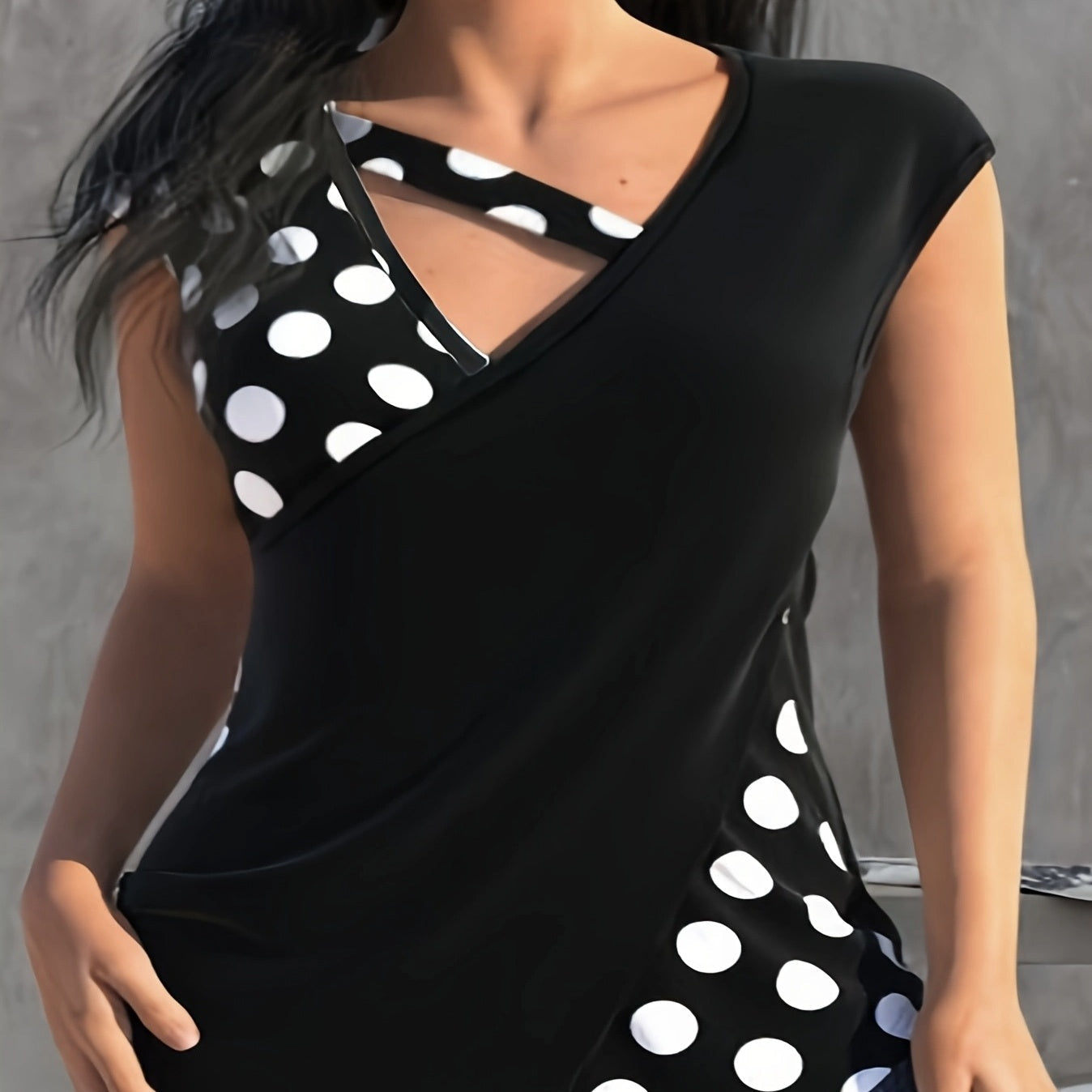 Women's Sleeveless Collar With Unique Design shirt Top