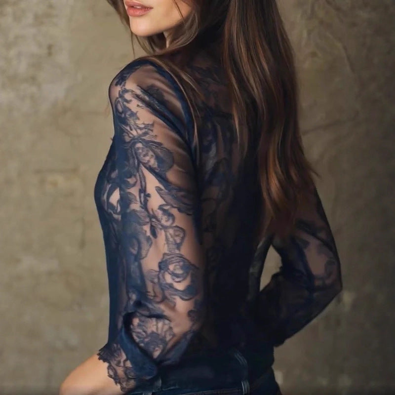 Women’s Minimalist Long Sleeve Top – Stylish Everyday Essential