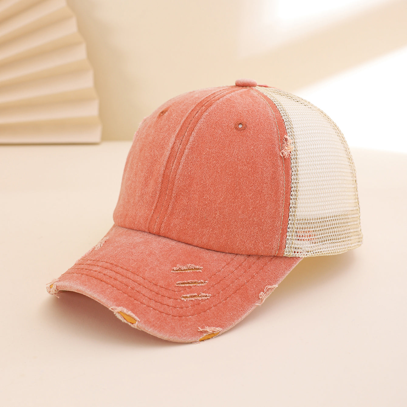 Distressed Washed Mesh Baseball Cap – Frayed Unisex Hat for Outdoor & Daily Wear