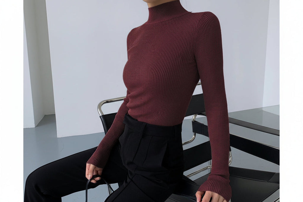 Women’s Tight Fit Crew Neck Knitted Top – Slim Sweater