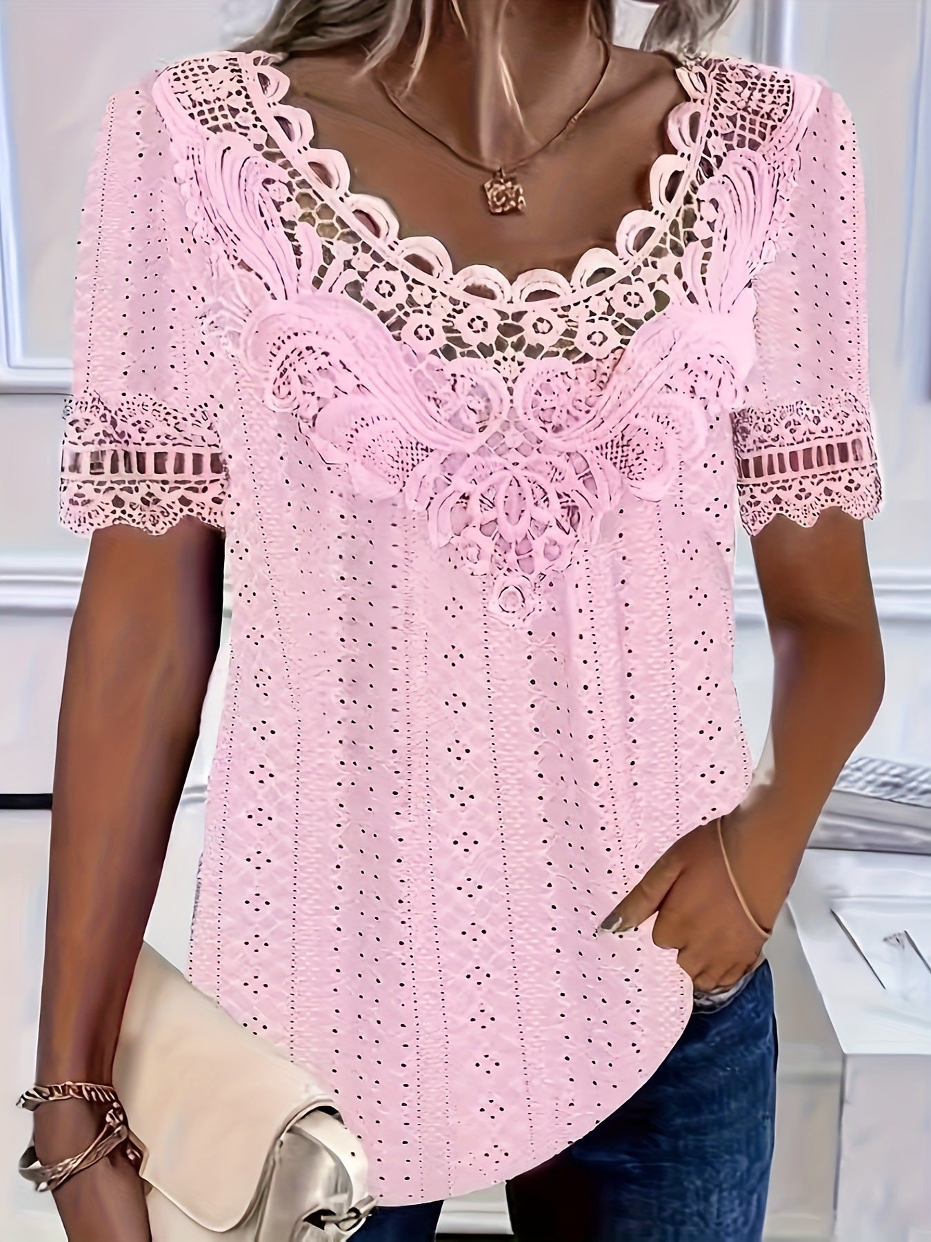 Women's Lace Patchwork Crew Neck Short Sleeve T-Shirt