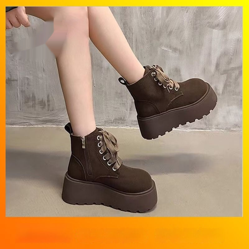 Women’s Chunky Sole Lace-Up Boots – Vintage Style