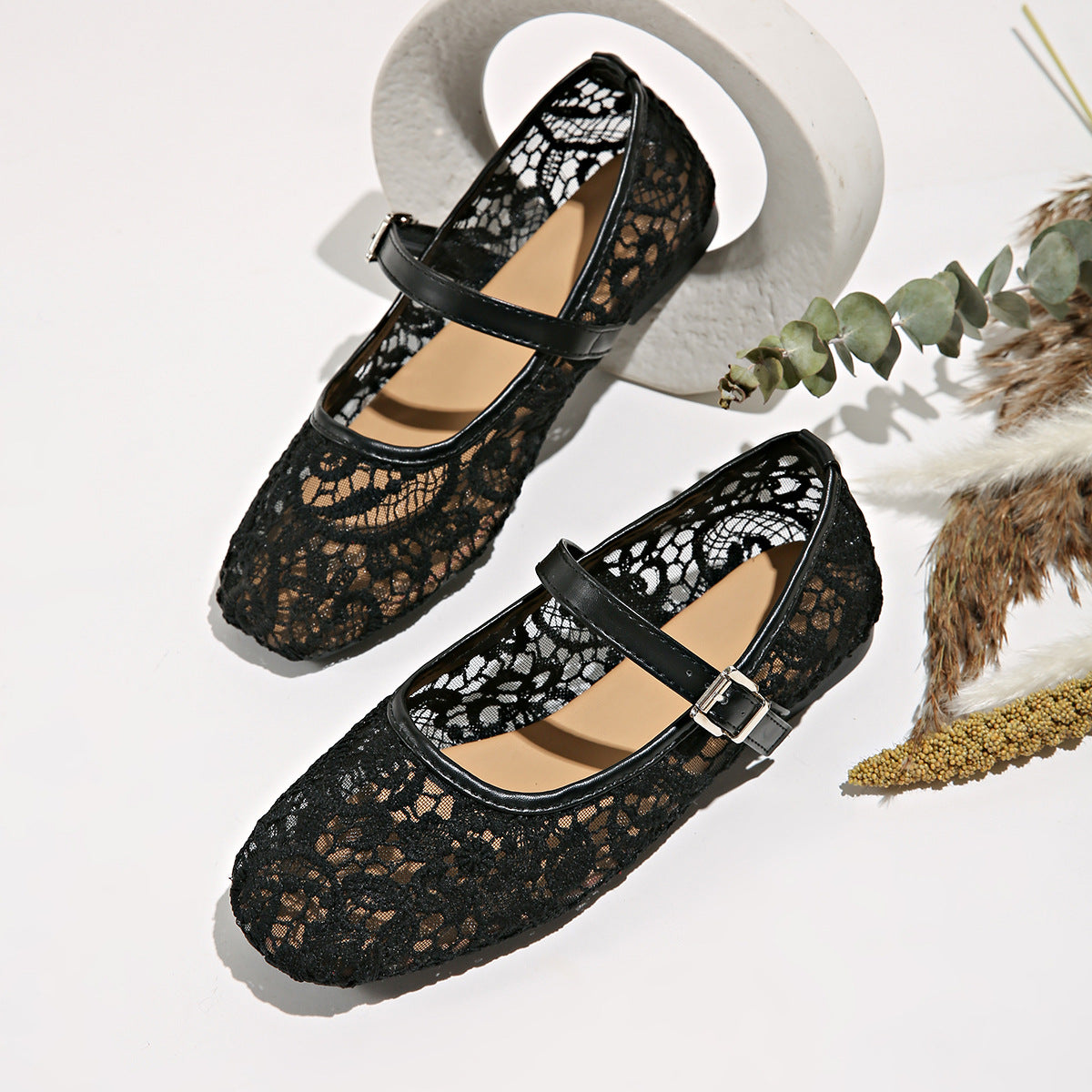 Women's Breathable Lace Flat Mary Jane Pumps