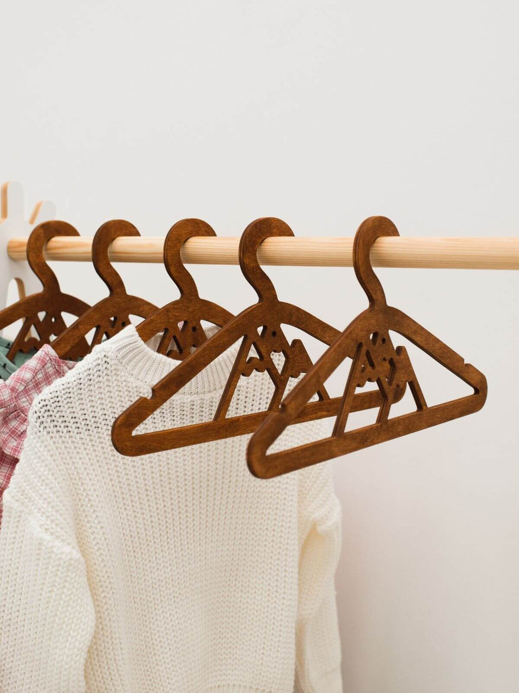 Pack of 5 Wooden Baby Hangers (USA ONLY)