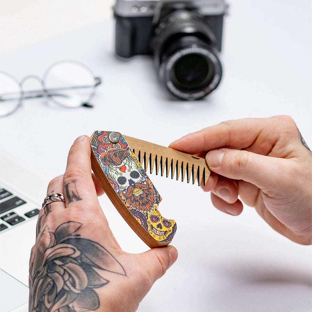 Wooden Beard Comb - Skull Gingerhead
