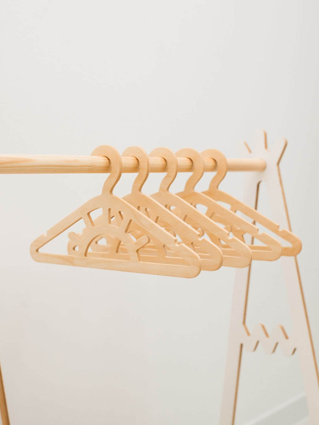 Pack of 5 Wooden Baby Hangers (USA ONLY)